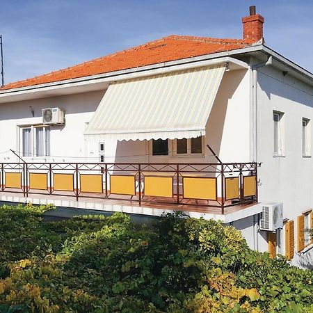 Nice Apartment In Kastel Stafilic With Sauna Kaštela Kültér fotó