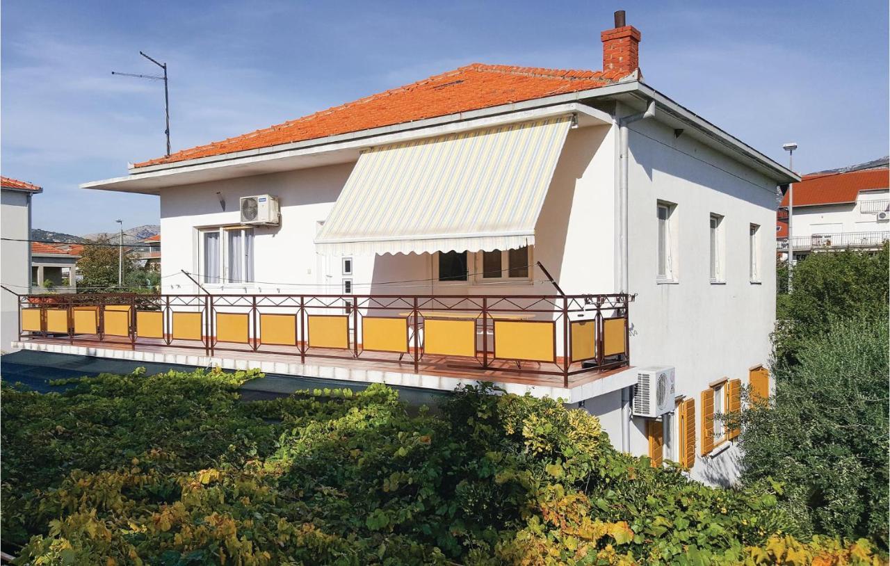 Nice Apartment In Kastel Stafilic With Sauna Kaštela Kültér fotó