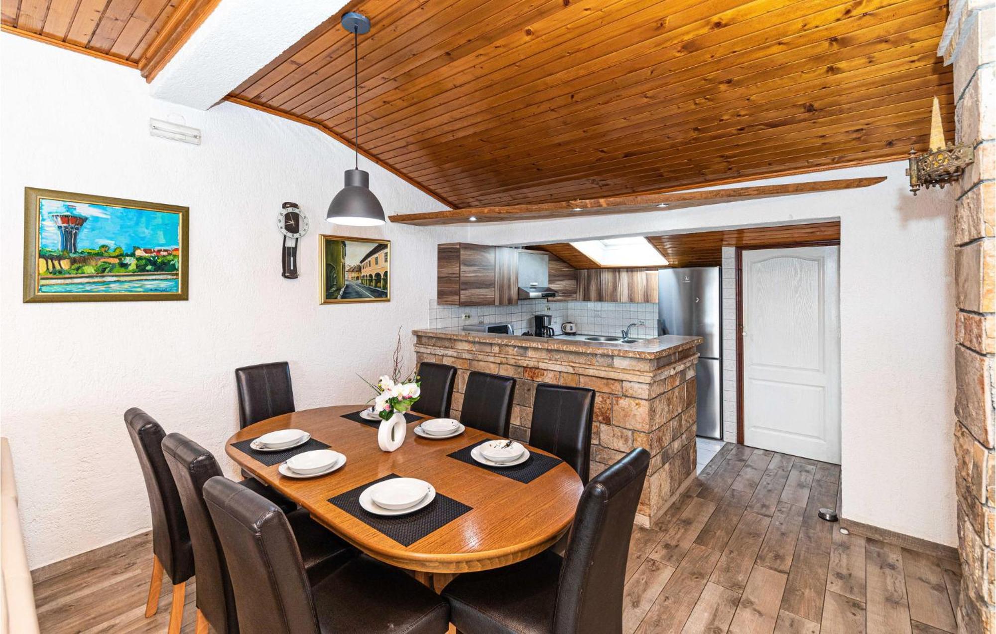 Nice Apartment In Kastel Stafilic With Sauna Kaštela Kültér fotó
