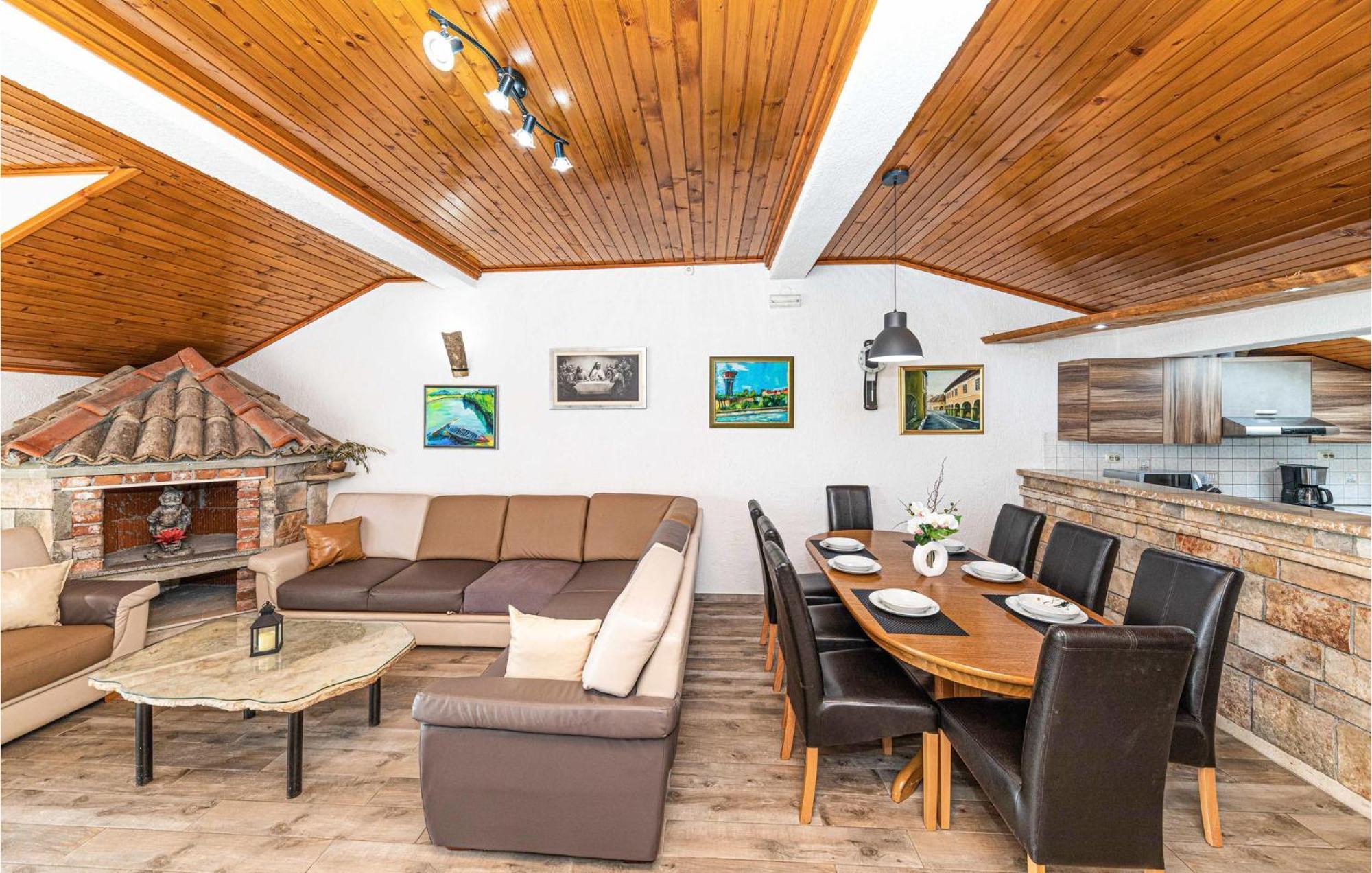 Nice Apartment In Kastel Stafilic With Sauna Kaštela Kültér fotó