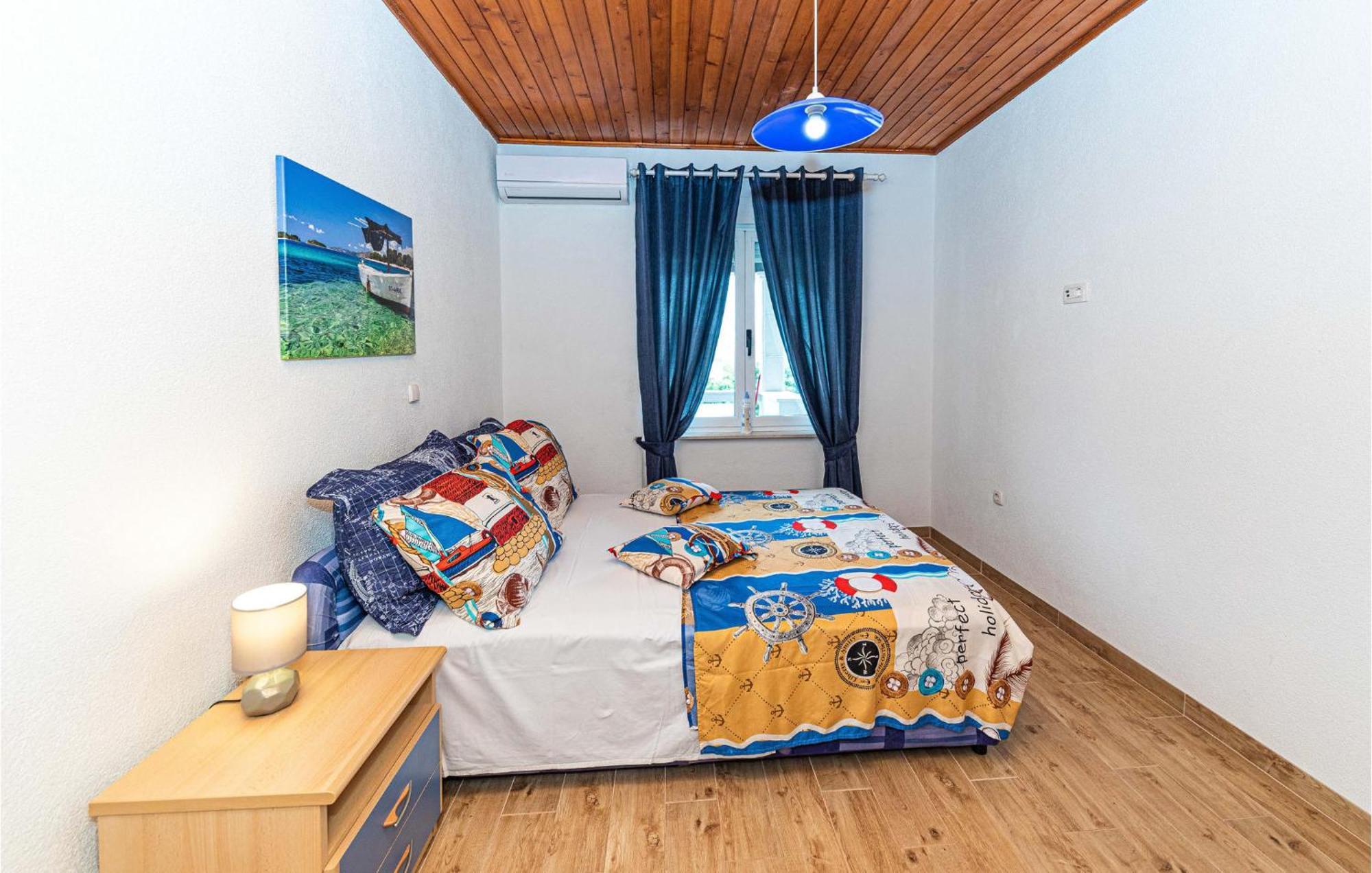 Nice Apartment In Kastel Stafilic With Sauna Kaštela Kültér fotó