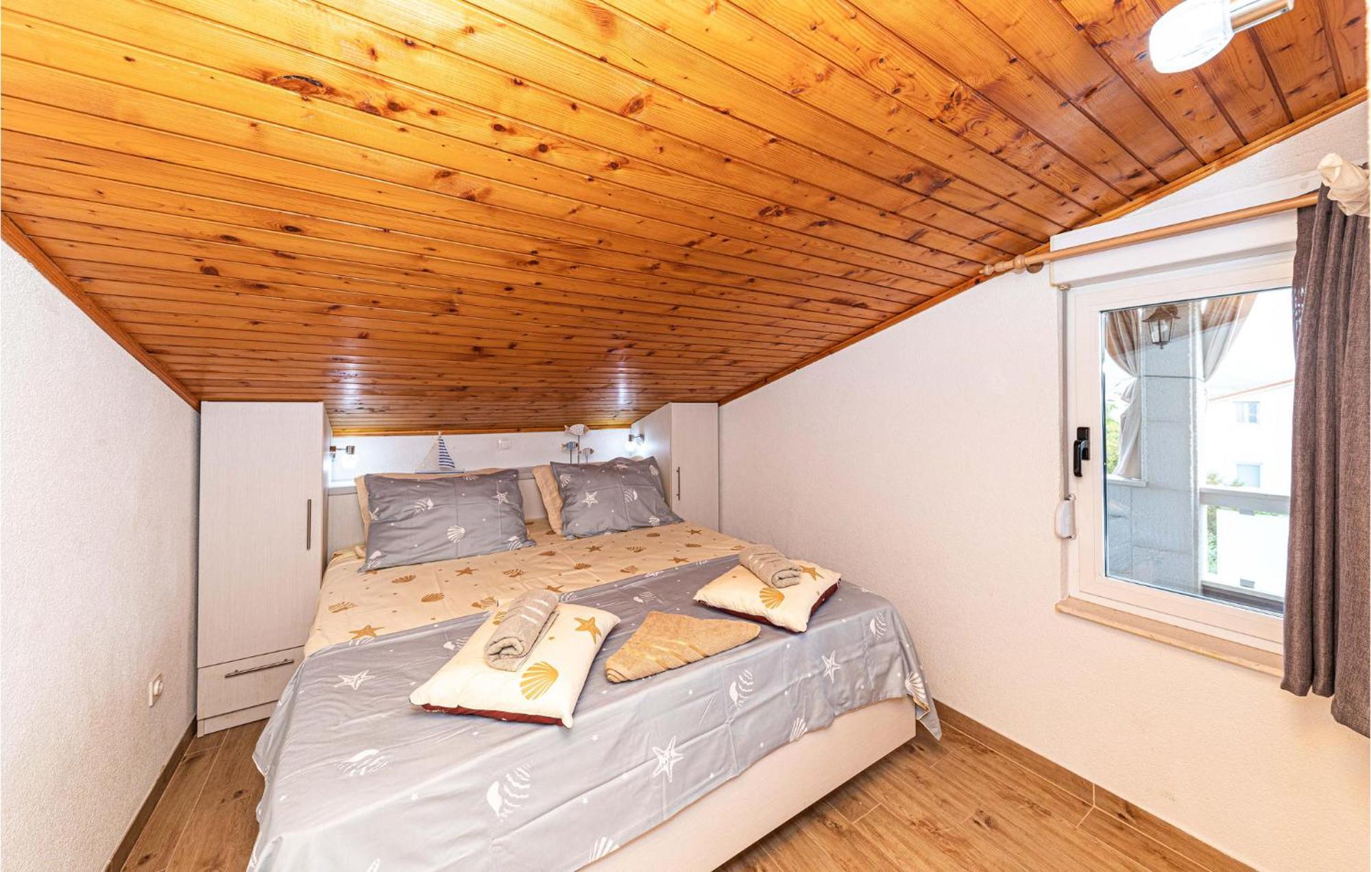Nice Apartment In Kastel Stafilic With Sauna Kaštela Kültér fotó